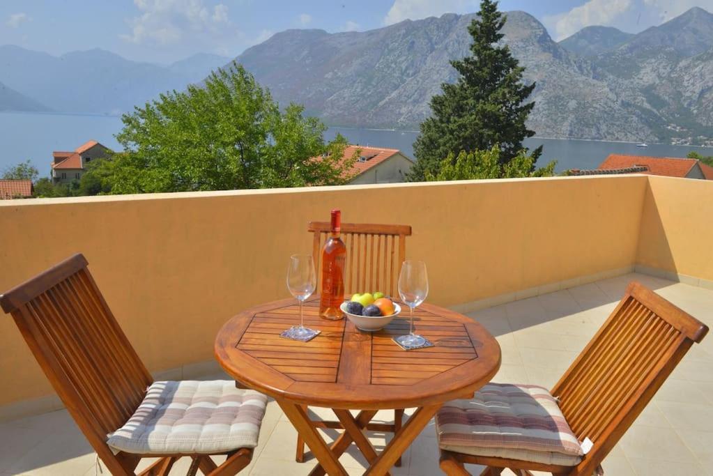 D Apartment Kotor Kültér fotó